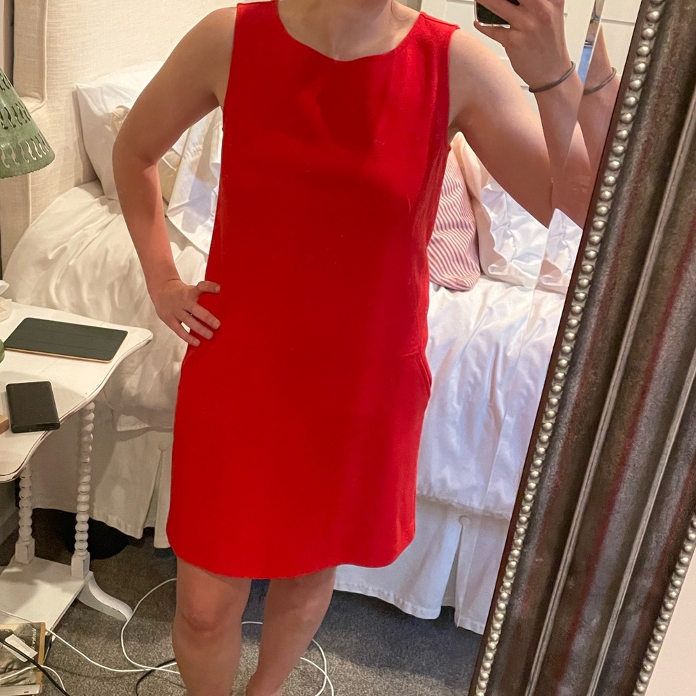 The Loft red shift dress with pockets. Size 8.